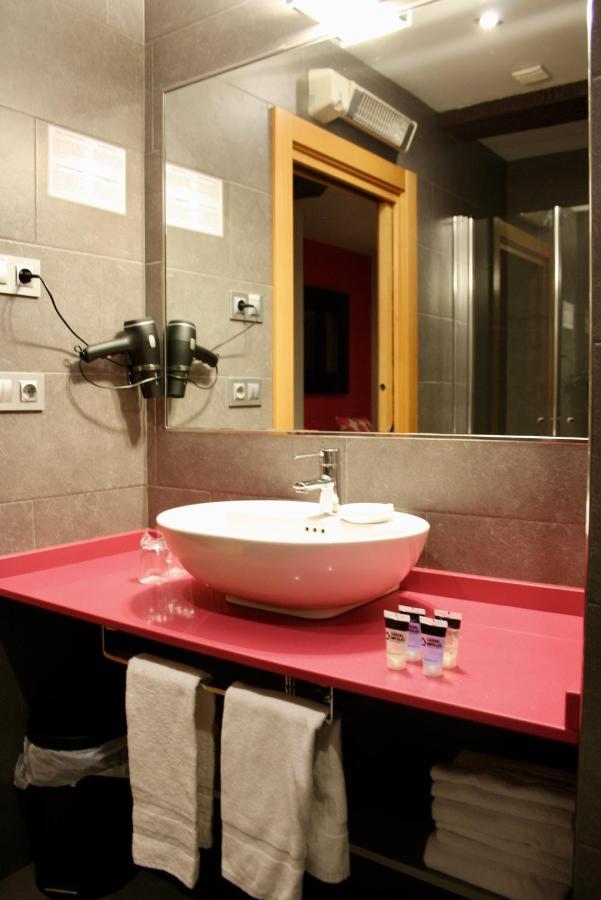 Hotel Casual Arriaga Bilbao Exterior foto